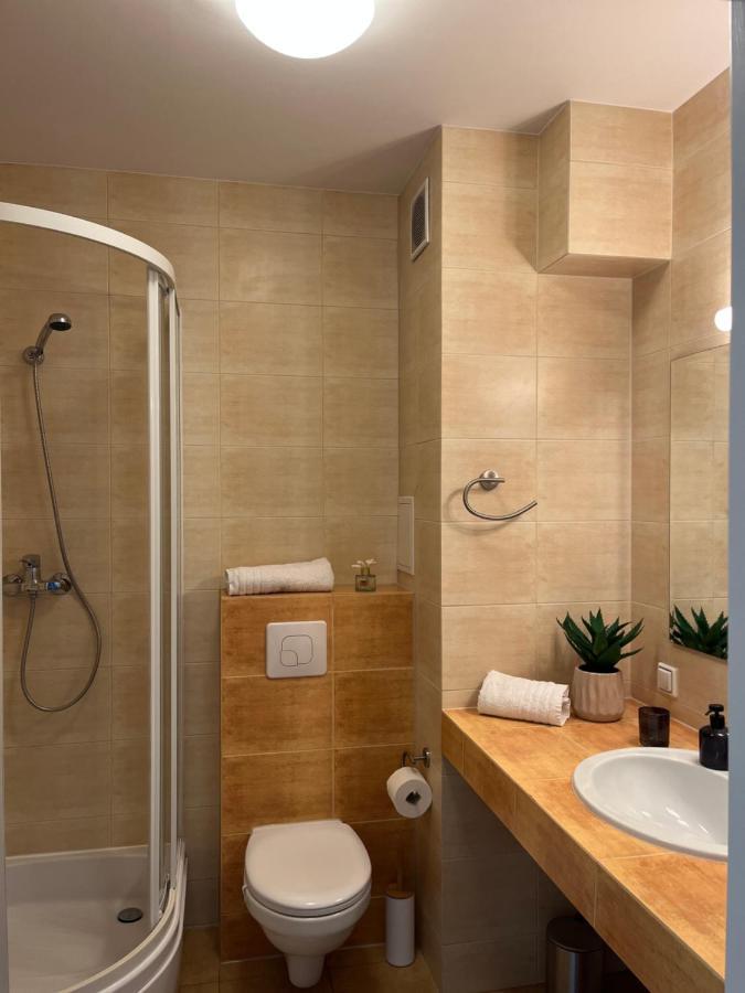 Apartament Z Garazem I Ogrodem Колобжег Екстер'єр фото