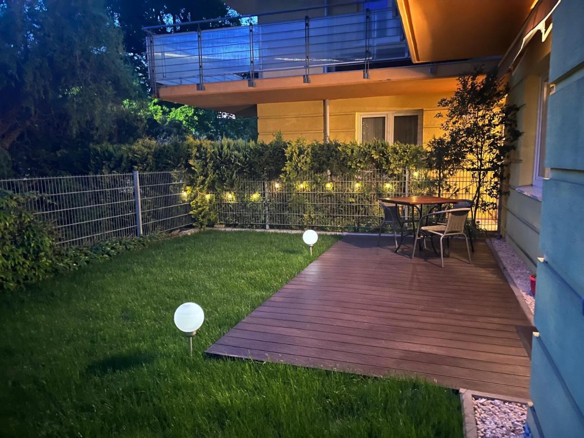 Apartament Z Garazem I Ogrodem Колобжег Екстер'єр фото