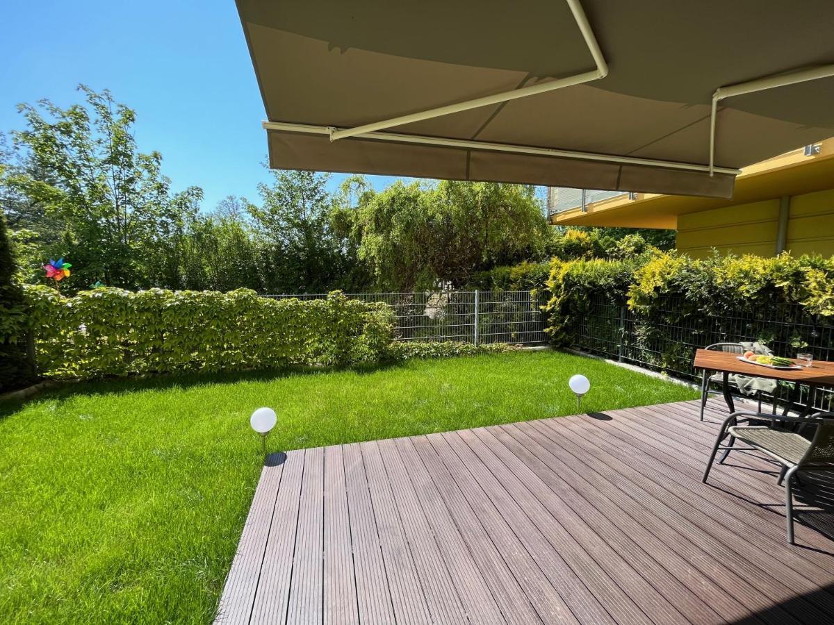 Apartament Z Garazem I Ogrodem Колобжег Екстер'єр фото