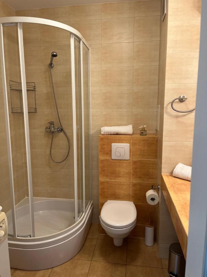 Apartament Z Garazem I Ogrodem Колобжег Екстер'єр фото
